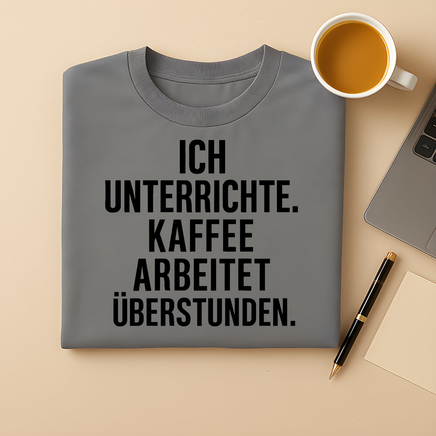 Kaffee arbeitet Überstunden T-Shirt